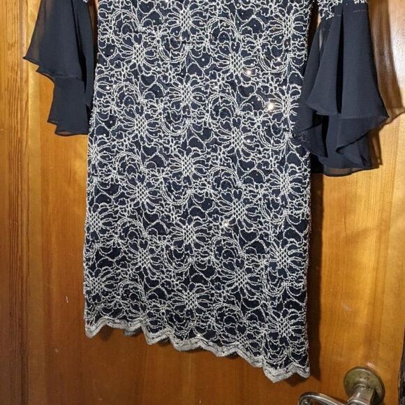 CONNECTECTED APPAREL FULLY LINED LACE & BEADED DRESS - SIZE 10 - Picture 2 of 7